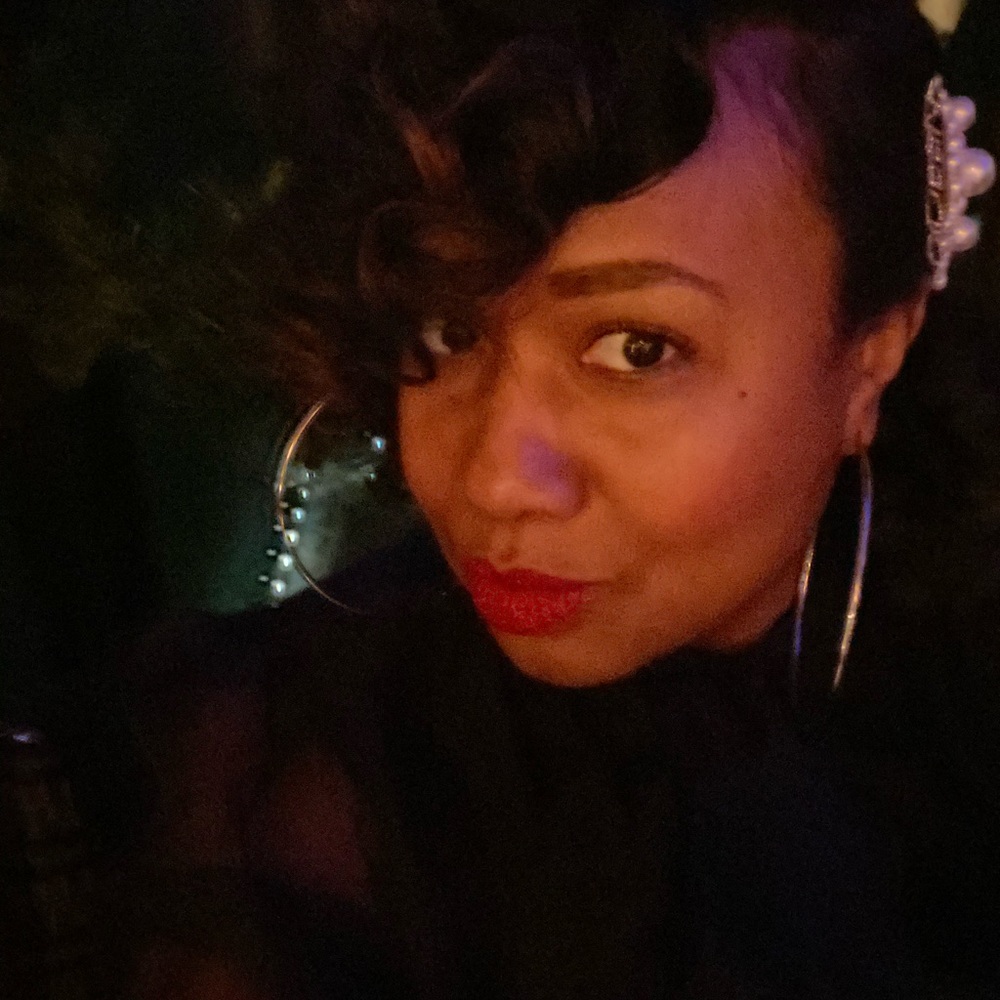 Meet your Posher, Naomi